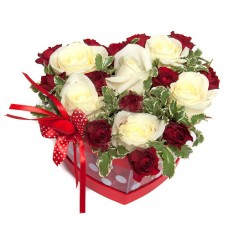 Heart Of Roses In Elegant Box