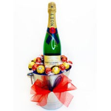 Moet Celebration Gift Hamper