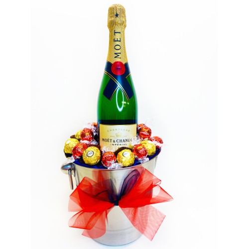 Moet Celebration Gift Hamper