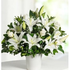 Lilies and Roses - Peaceful Hug
