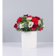 Pot Daisies Roses And Carnations