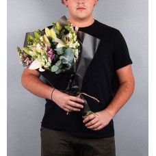 Bouquet Of Lillies And Combined Perritos