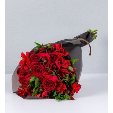 Bouquet of Red Astromelias and Red Roses