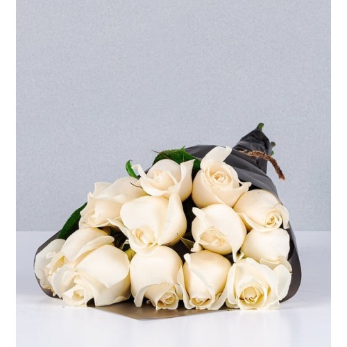 Bouquet of 12 White Roses