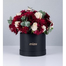 Daisies and White Rose Box