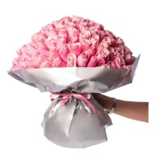 100 Pink Roses in a Special Gray Bouquet