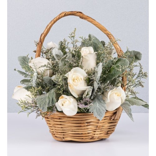 Basket Jr White Roses And Miller