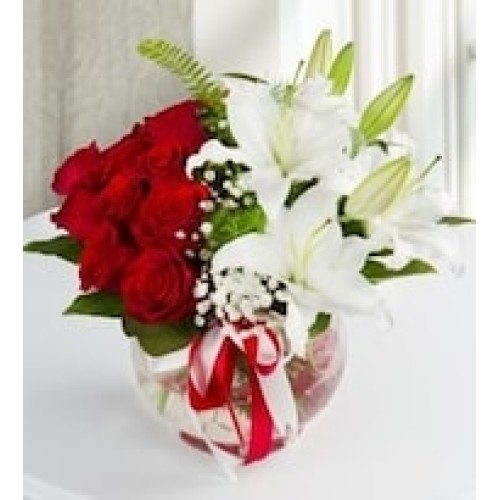 Roses and lilies fishbowl