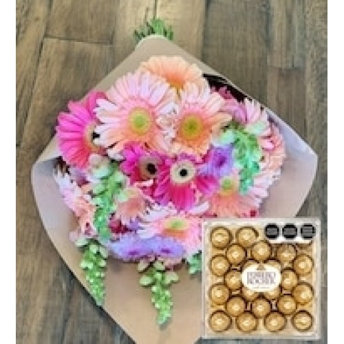 Bouquet de Gerberas and Ferrero 24 Pcs