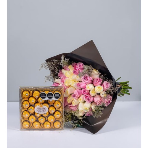 Bouquet Ofwhite And Pink Roses With 24 Ferrero