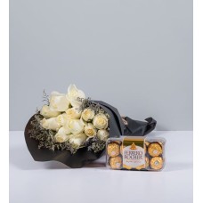 Bouquet 12 White Roses Ferrero 16