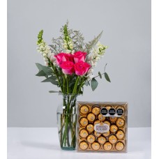 Pink Roses With White Perritos And Ferrero 24