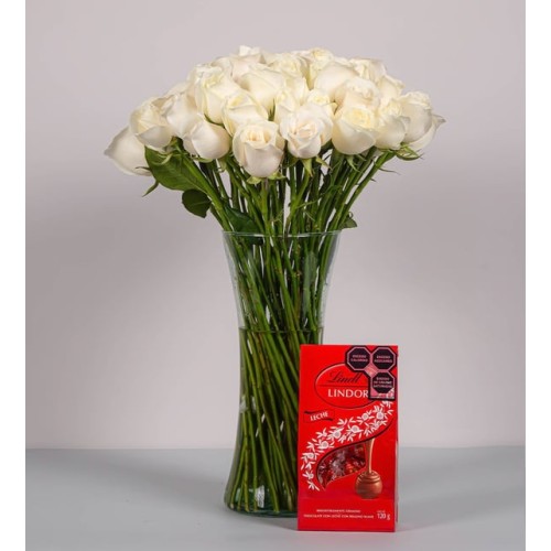 50 White Roses With Lindt