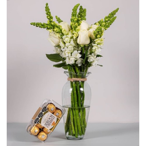 Blanca Roses And Perritos With Ferrero 16