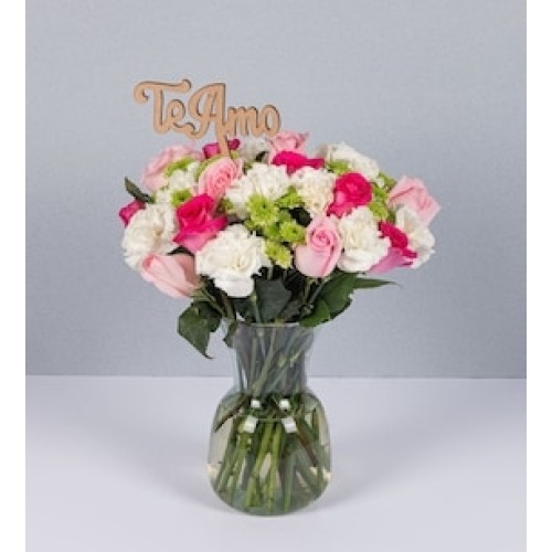 Arrangement Scale of Roses and Pick I Love You