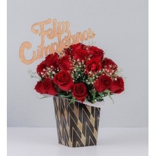 Romantic Roses and Happy Birthday Pick