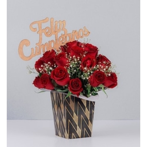Romantic Roses and Happy Birthday Pick