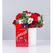 Flowerpot Daisies, Roses And Carnations With Lindt