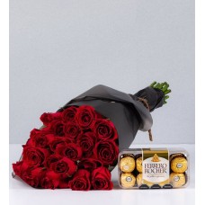 Bouquet 24 Red Roses And Ferrero 16