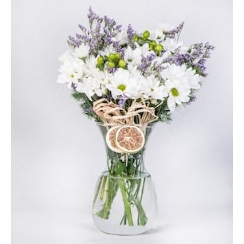 Arrangement of Daisies