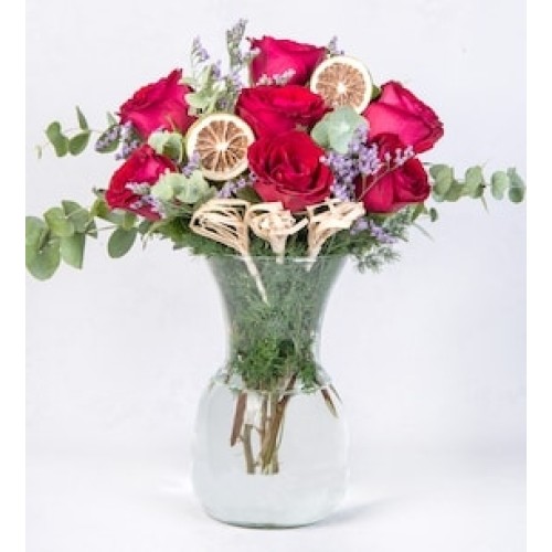 Bouquet of Red Roses with Limonium