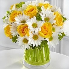 Sunny And Smiling Bouquet (No Vase)