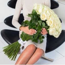 Alluring Elegance (35 Roses)
