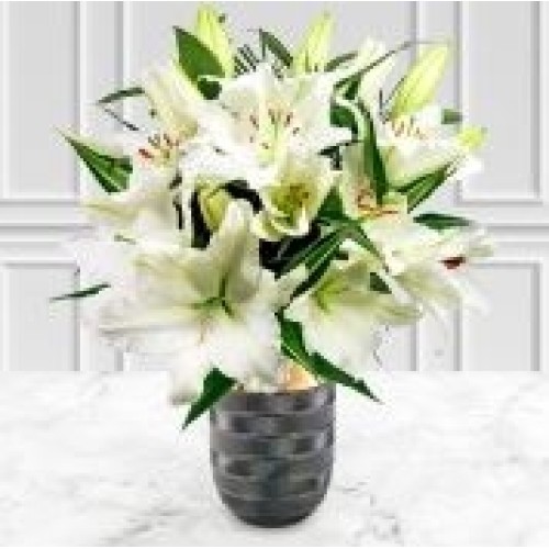 Deluxe White Lily Bouquet