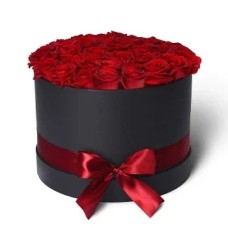 BOX OF 24 PREMIUM ROSES