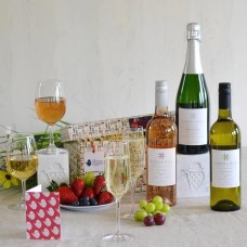 The Trio of English Wine Hamper