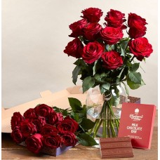 The Dozen Red Roses Letterbox With Luxury Chocolate Bar
