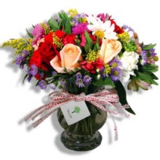 Bouquet of fresh flowers in glass vase