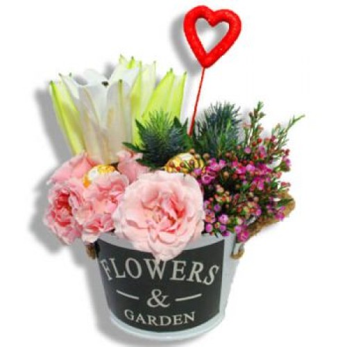 Beautiful flower potpourri