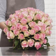 Lovely Jewel Roses (50 stems)