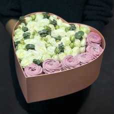 Box with roses and marshmallow "Sweet Aperitif" (Usual)