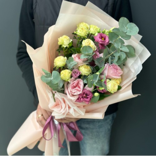 Author's bouquet from the florist Arianna (Usual)