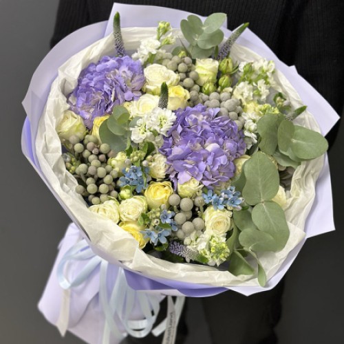 Bouquet of flowers 