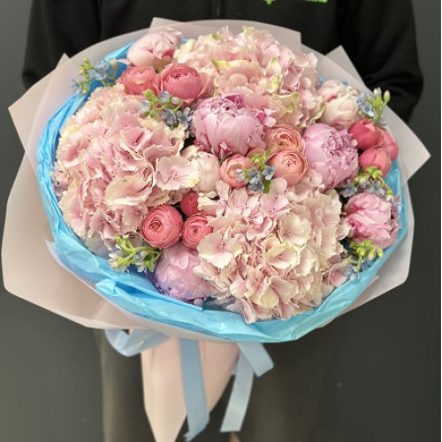 Bouquet of flowers 