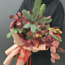 Winter bouquet with amaryllis and eucalyptus (Premium)