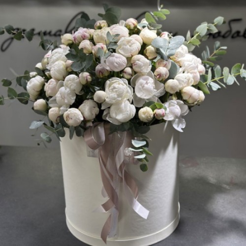 101 white peonies in a box