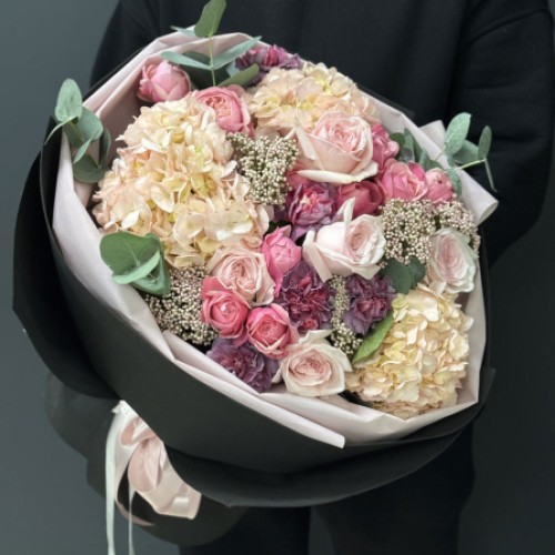 Bouquet of flowers 