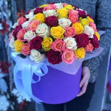 51 roses mix in a hat box (Usual)