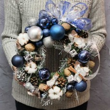 Winter Wreath Home