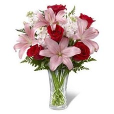 5 Red Roses, 3 White Matiola, 4 Pink Lilies (Deluxe)