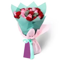 Pinkish Red Rosses Bouquet