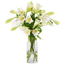 Beautiful white lilies (Small)