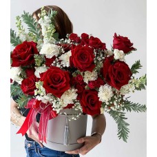 Crimson Roses Elegance Gift