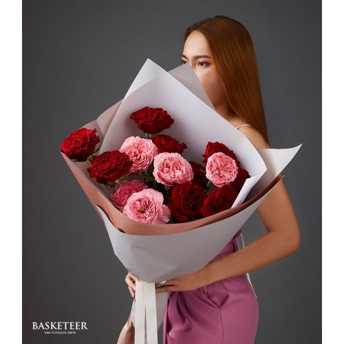Romantic Tess David Austin and Mayra Pink Roses Bouquet
