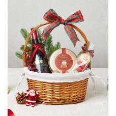 Festive Delight Gift Basket