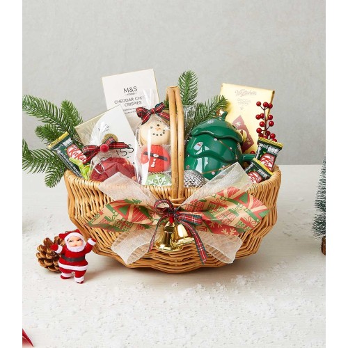 Heartwarming Holiday Snack Delights Basket